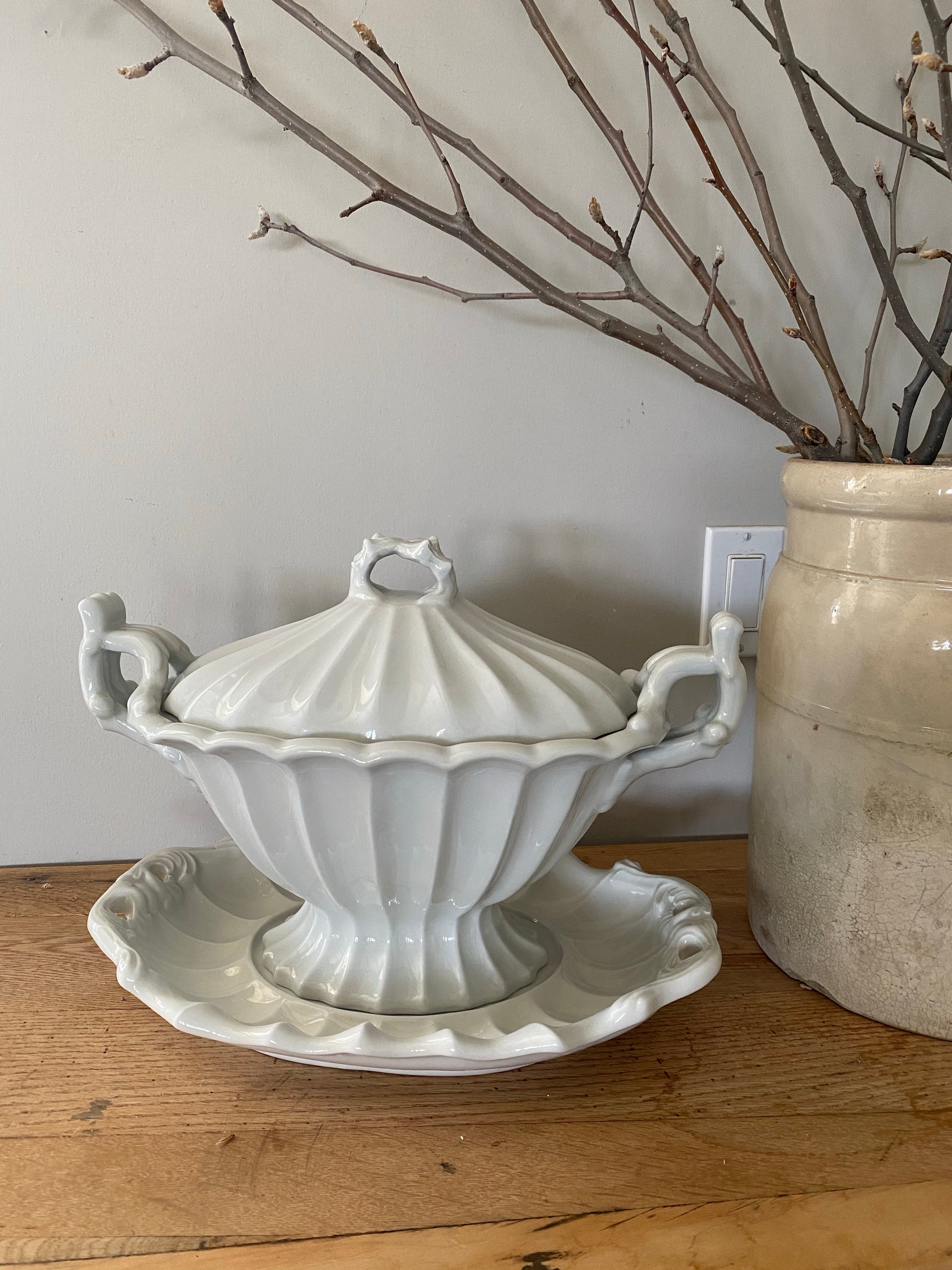 Antique Red Cliff White Ironstone outlets Lidded Soup Tureen w/ Ladle